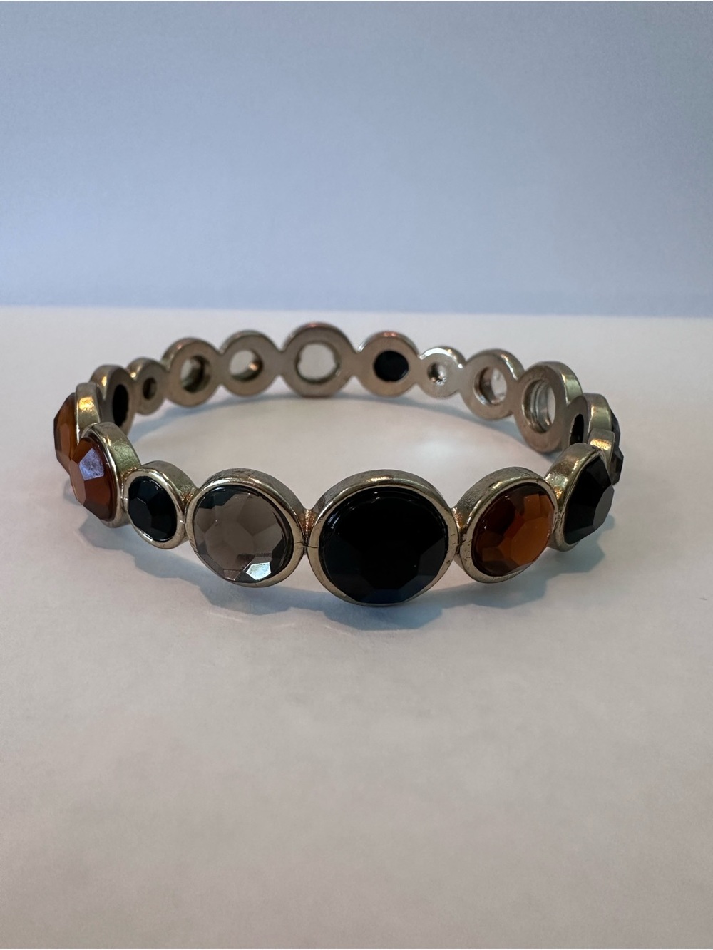 2 Coldwater Creek Goldtone & amber, black, gray gemstone bangle bracelets - Picture 4 of 6